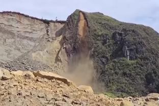 泰山半场0-2落后川崎数据：川崎6脚射门3脚射正2个进球